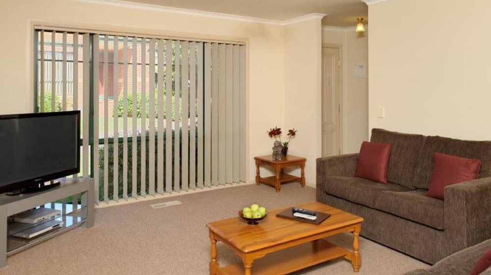 One Bedroom Townhouse photo 3