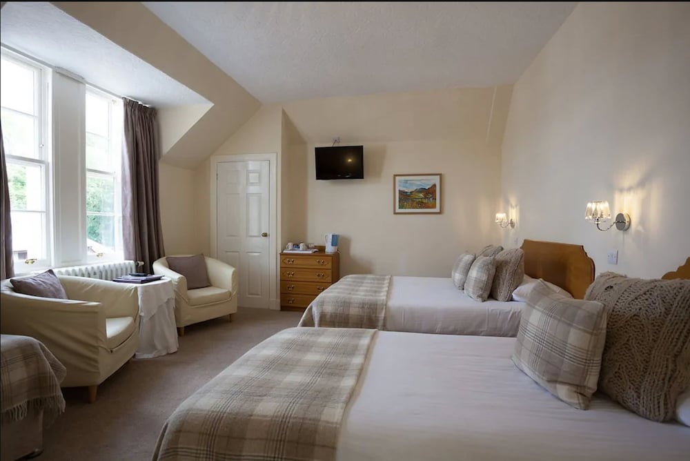 Superior Quadruple Room, Multiple Beds photo 2