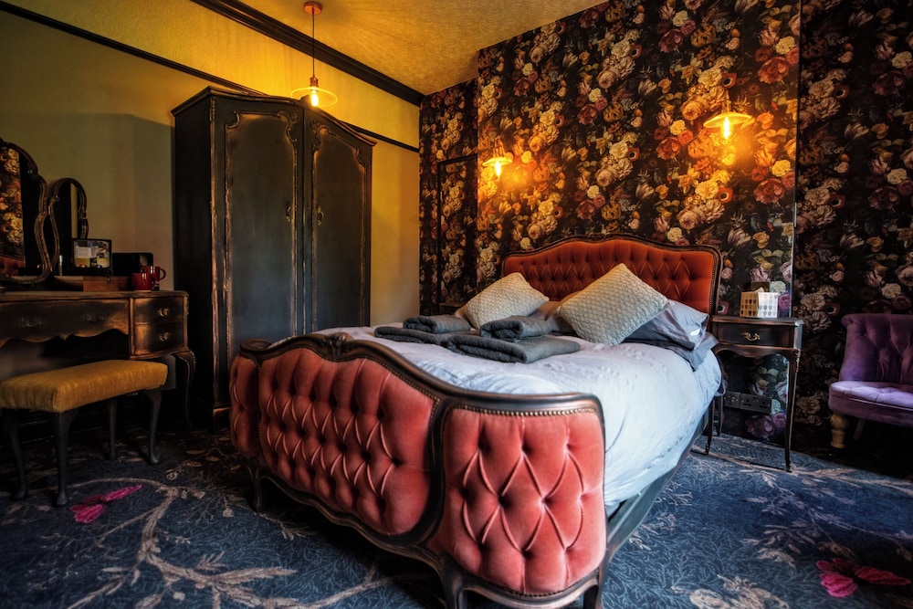 Design Double or Twin Room