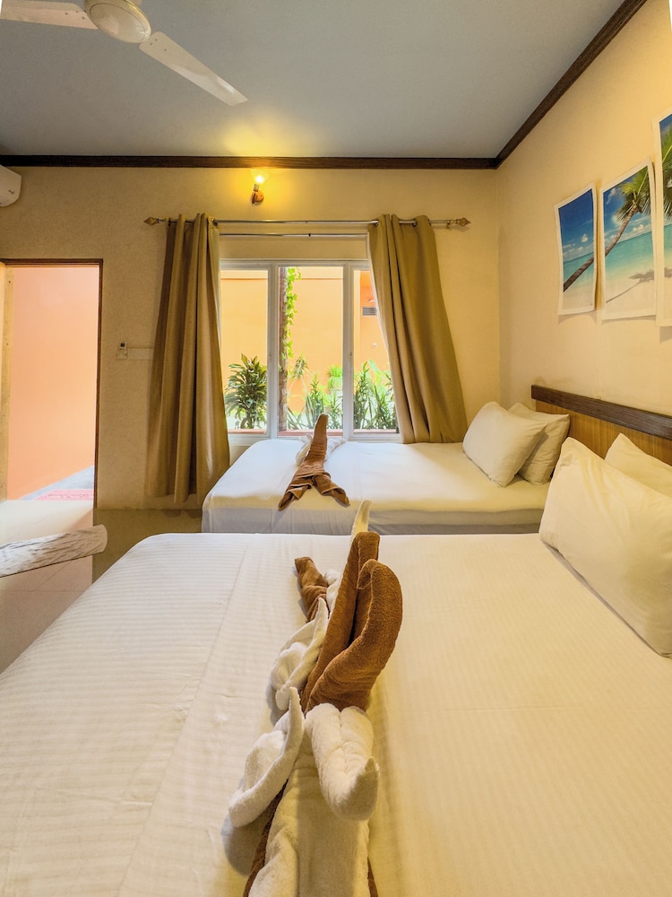 Classic Room, 2 Twin Beds, Garden View photo 1