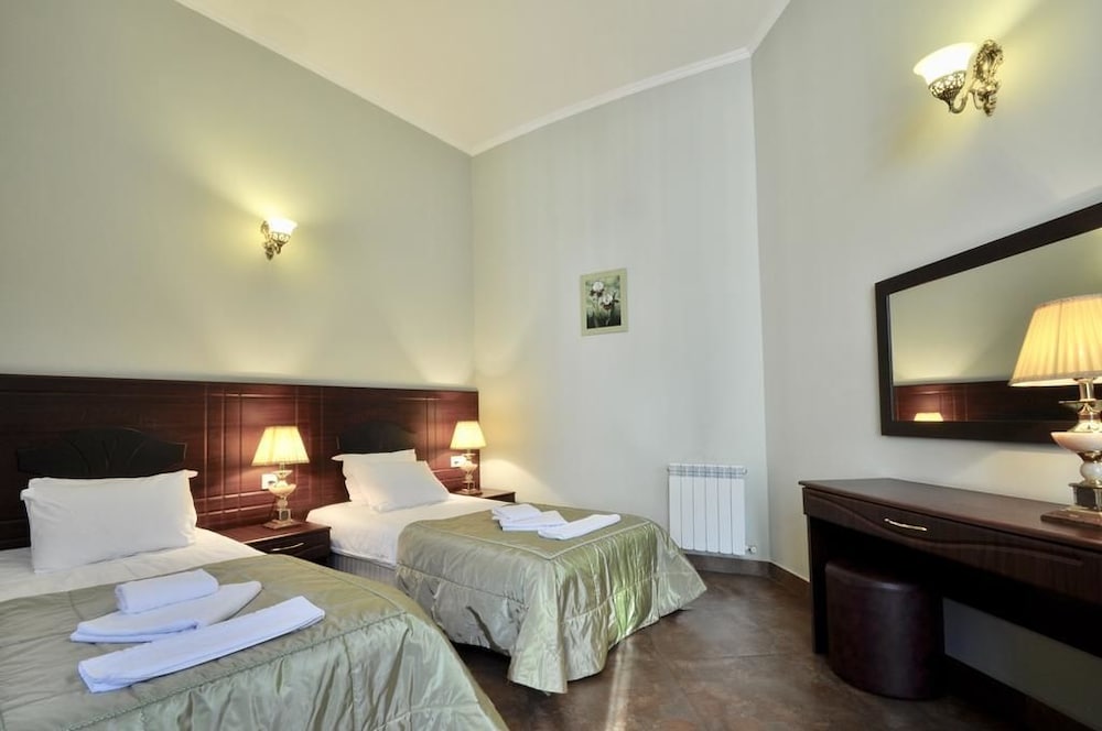 Classic Suite, 2 Twin Beds photo 1