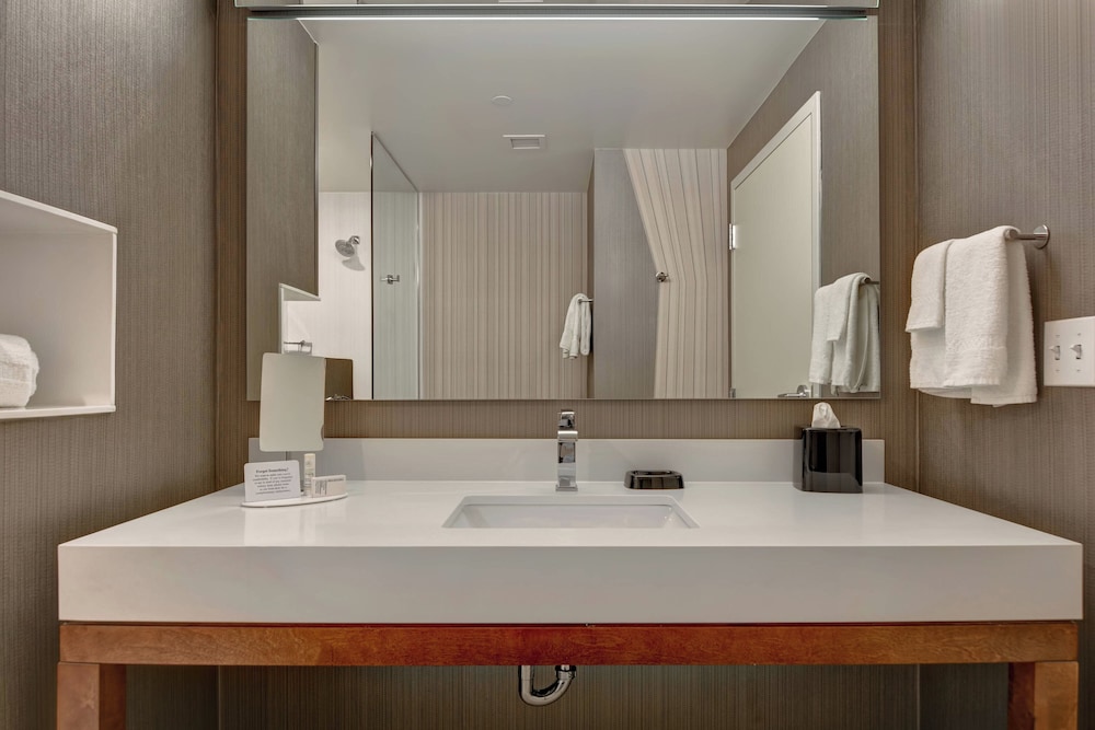 Room - Photo 6