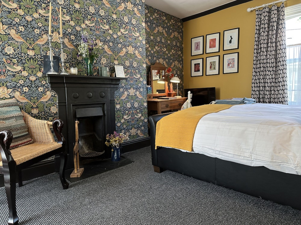 Superior Double Room, Ensuite, Courtyard View (Crown Main House) photo 1