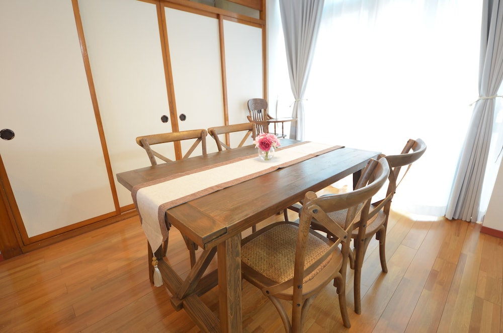 Private Vacation Home - Photo 13