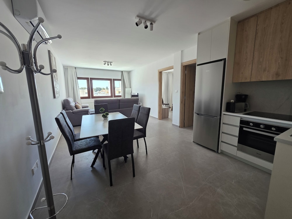 Family Apartment, City View
