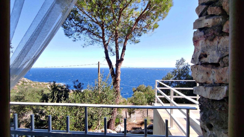 Villa photo 3