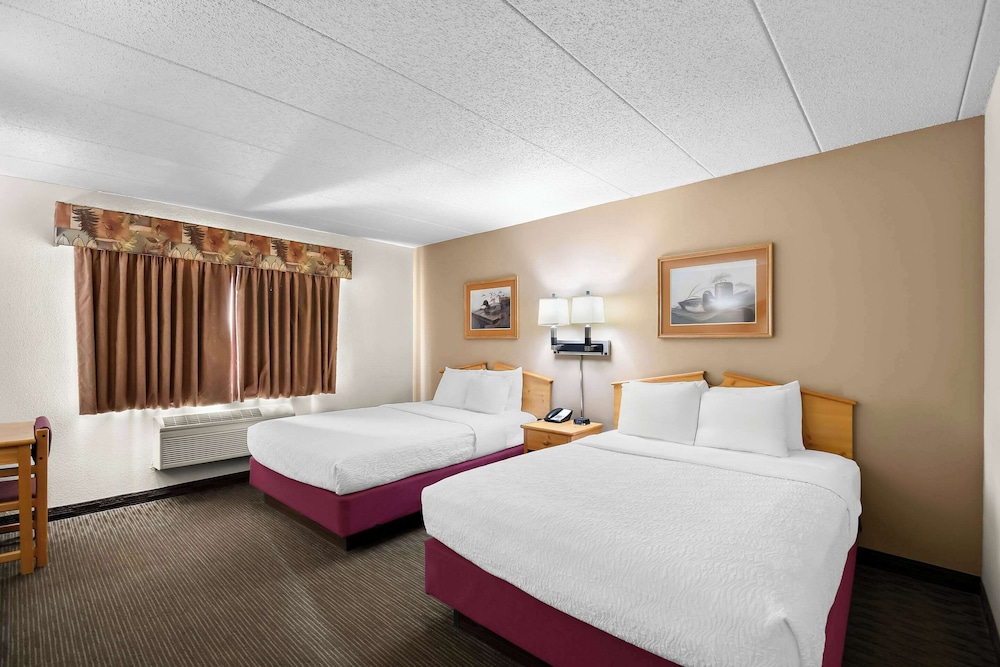 Standard Room, 2 Queen Beds, Non Smoking