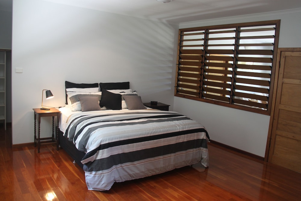 Beach House on Fox photo 2