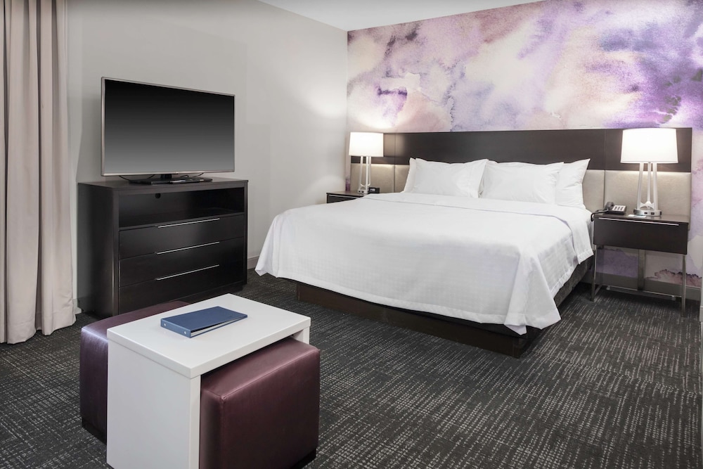 Studio Suite, 1 King Bed, Non Smoking photo 3