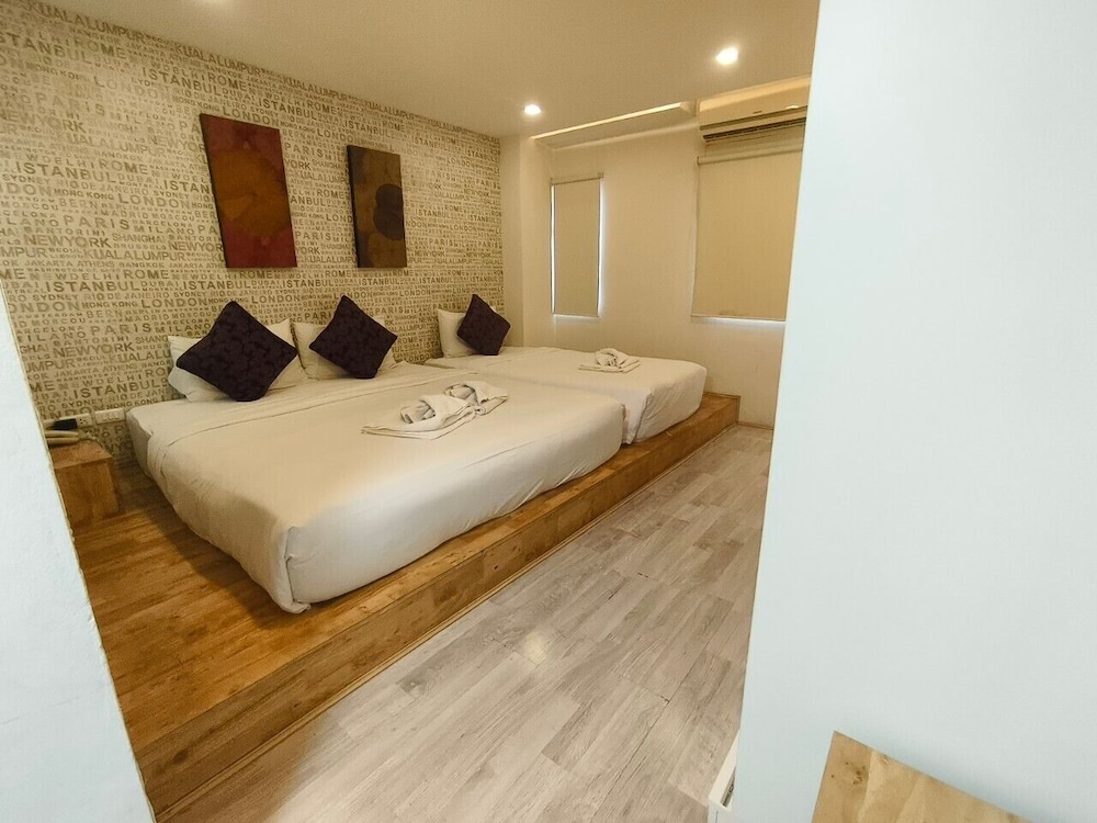 Superior Twin Room - Photo 6