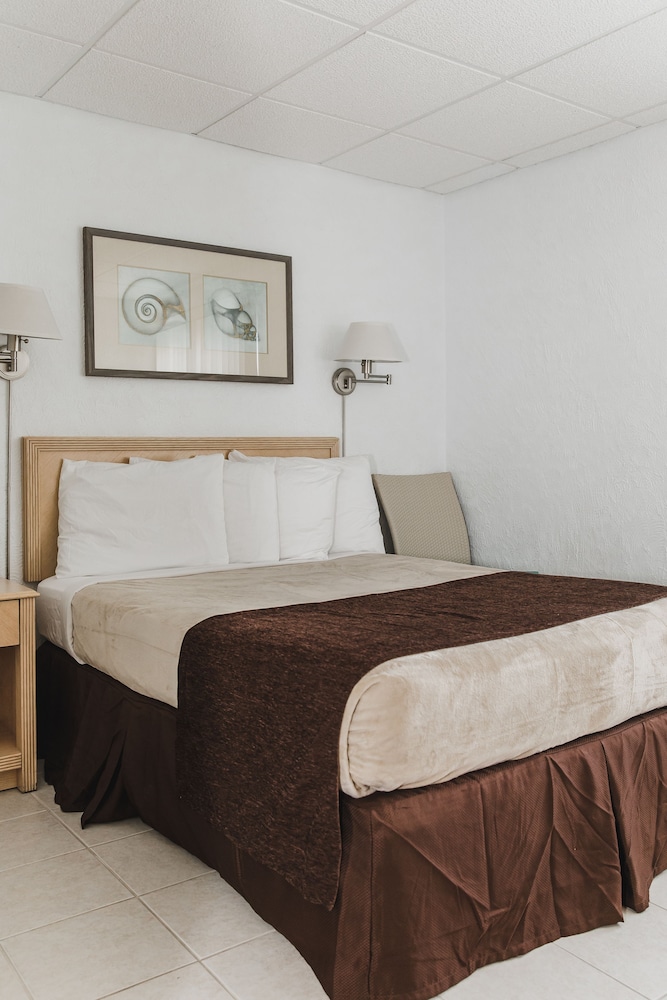 Family Double Room, 1 Bedroom, Kitchenette (Type E2, Building 1) photo 2
