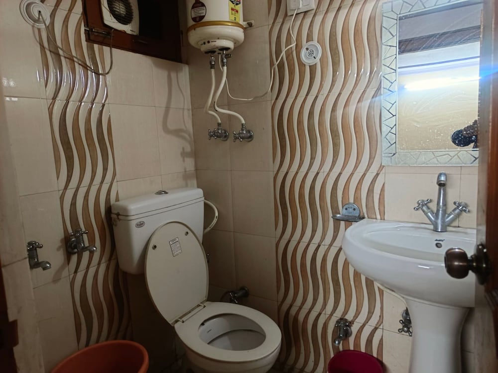 Deluxe Double Room - Photo 7