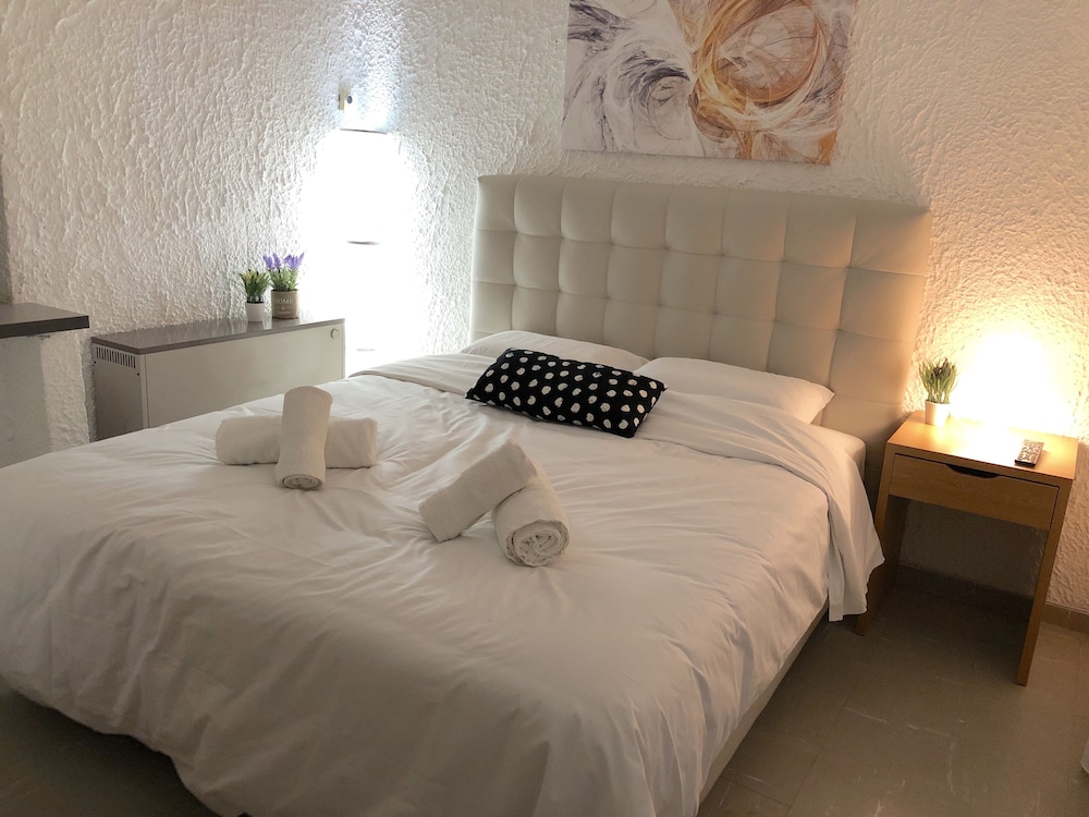 Deluxe Triple Room photo 1