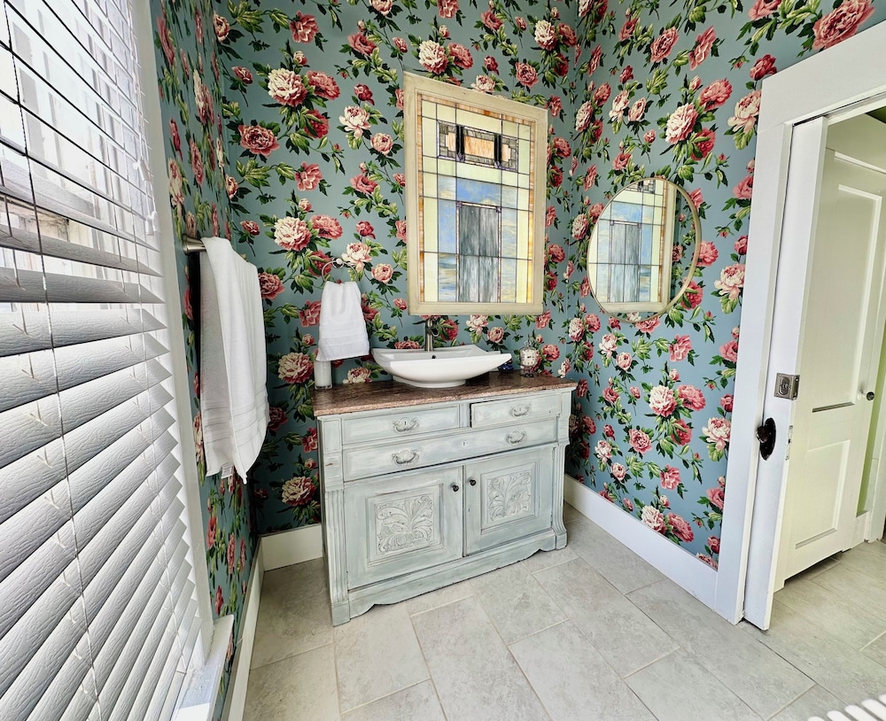 Signature Room photo 3
