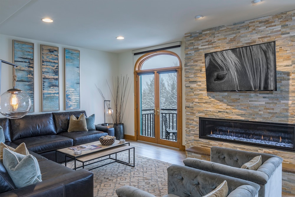 Condo, 4 Bedrooms