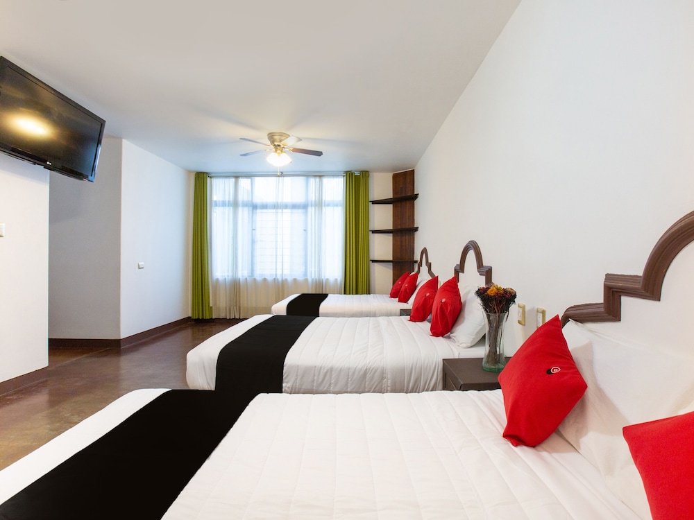 Standard Room, Multiple Beds photo 2