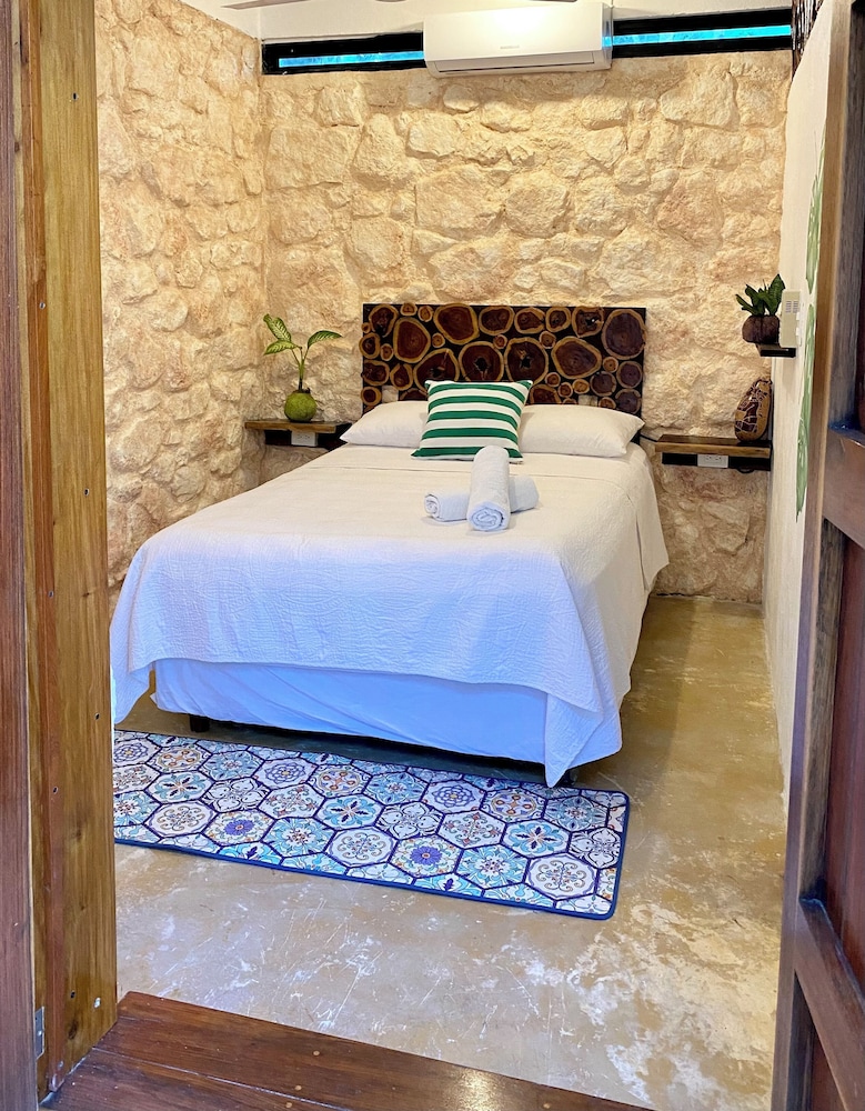Standard Double Room, 1 Queen Bed photo 3