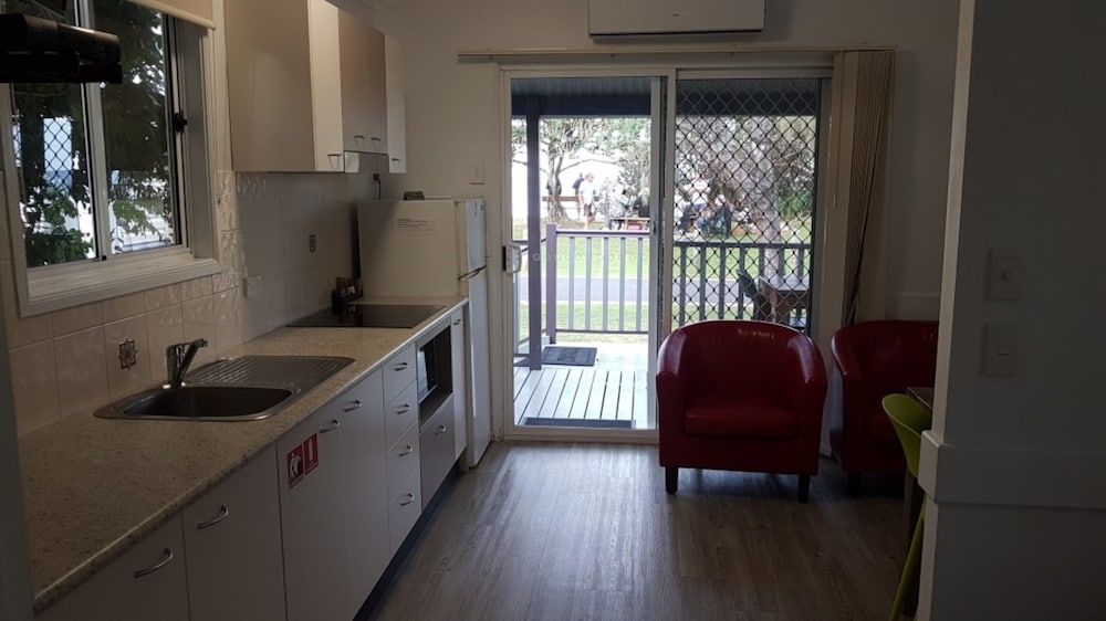 Standard Cabin - Sleeps 2 - Dog Friendly photo 3
