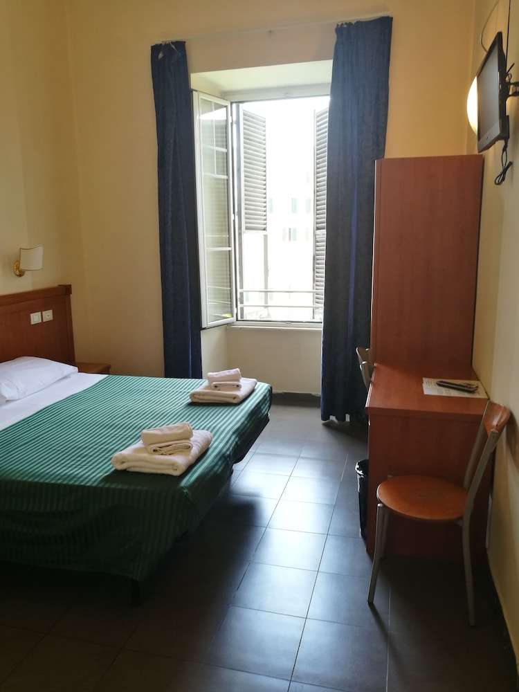 Double or Twin Room photo 1