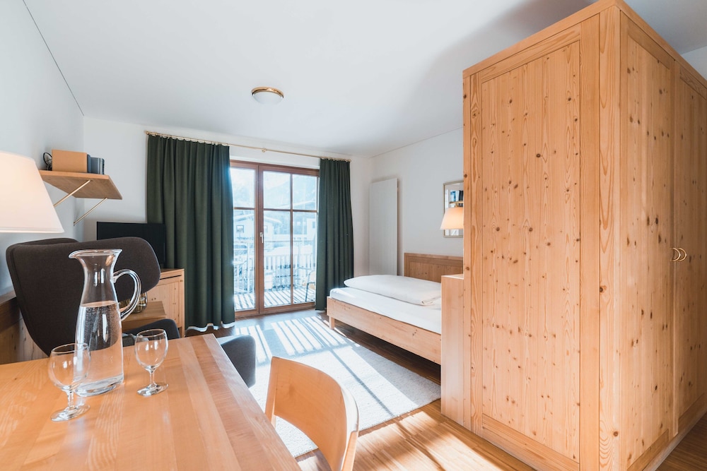 Superior Single Room photo 3