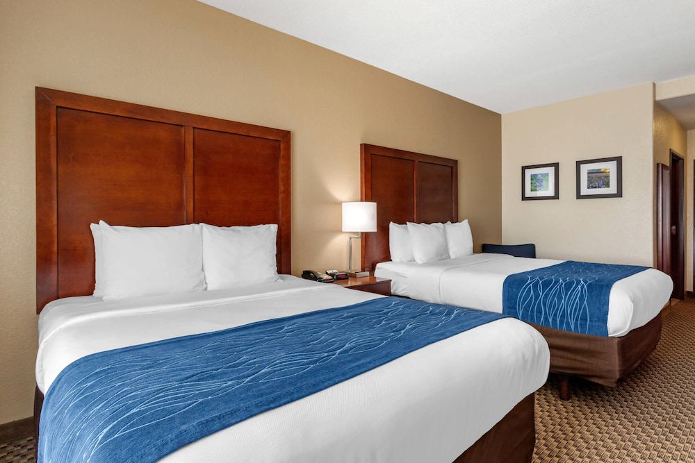 Room, 2 Queen Beds, Non Smoking - Photo 3