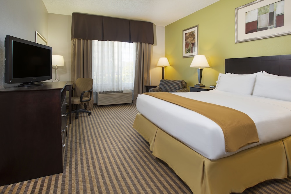 Standard Room, 1 Queen Bed, Accessible (Accessible Tub) photo 1