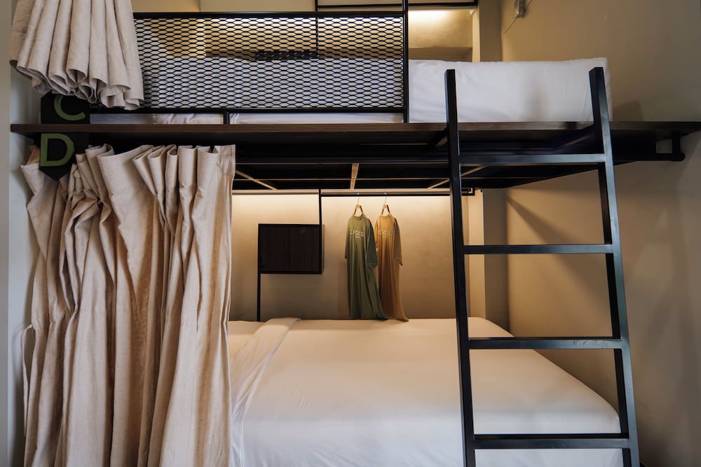 Standard Shared Dormitory, Women only photo 3
