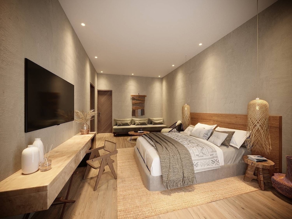 Executive Room, 1 Bedroom, Balcony, Pool View