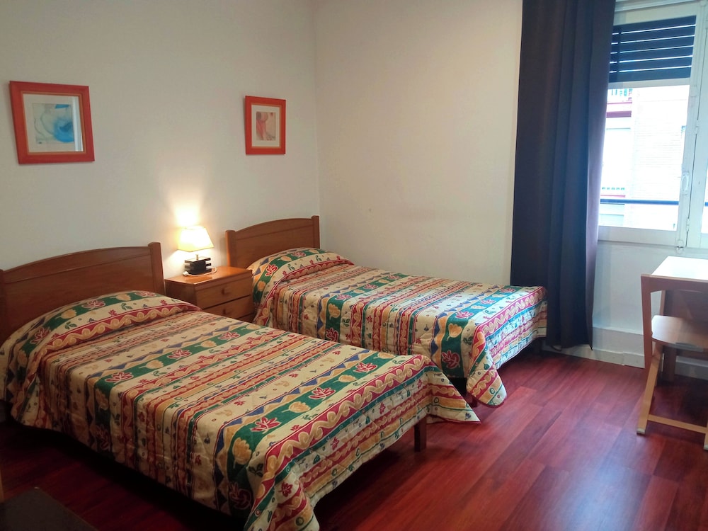 Habitación Cuádruple Ciudad, Vista a la Ciudad
