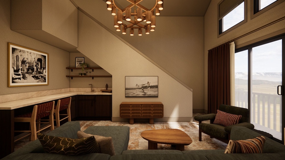 Renovated Loft Suite - Photo 5
