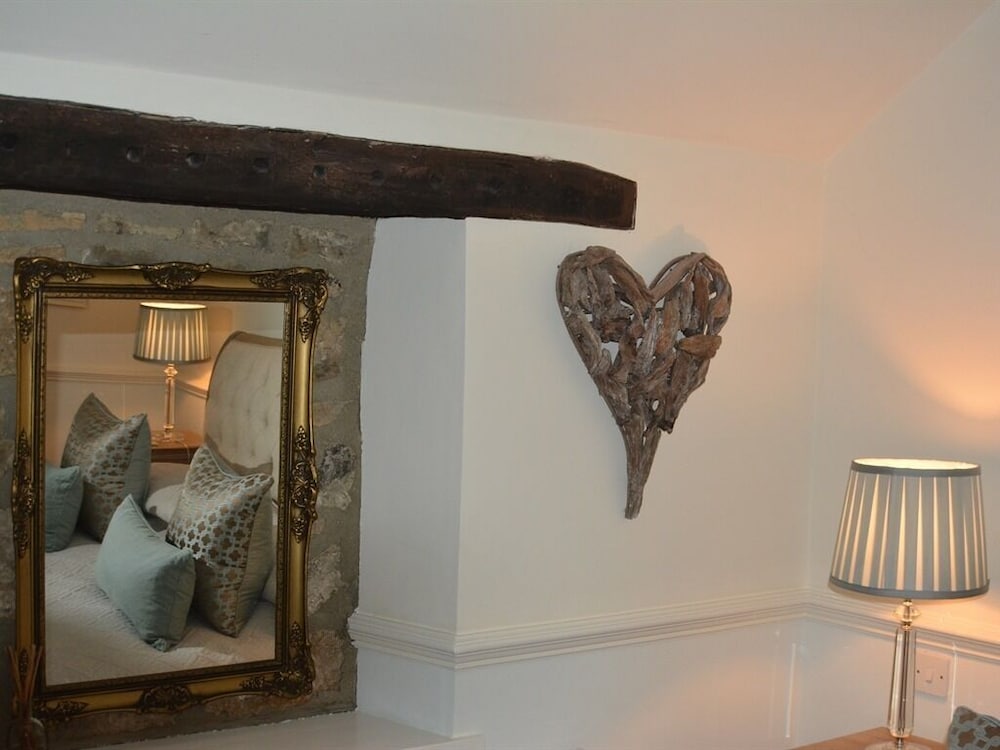 Superior Double Room, Ensuite - Photo 5