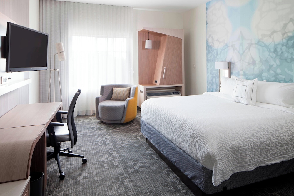 Deluxe Room, 1 King Bed with Sofa bed, Balcony