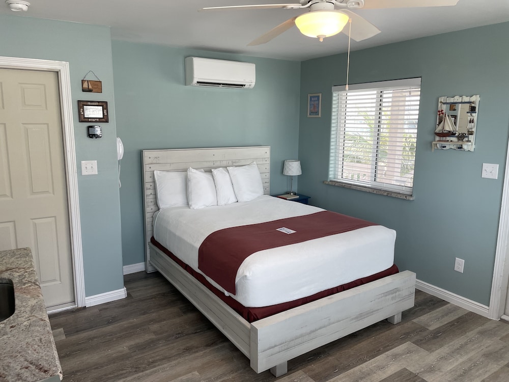 Condo, 2 Bedrooms