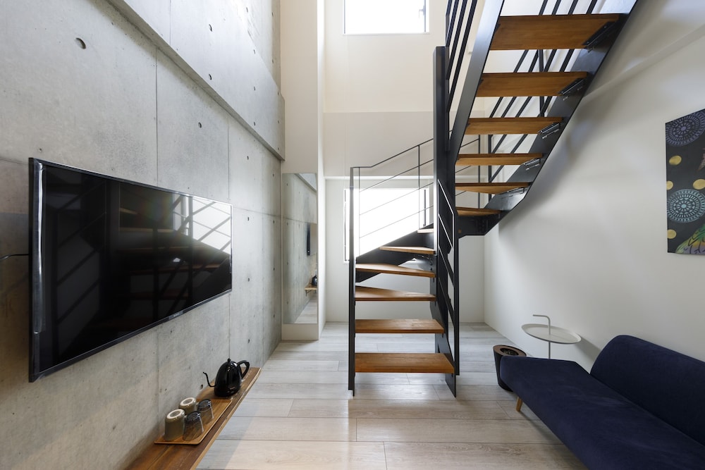 Mei ATRIUM -small - Photo 1