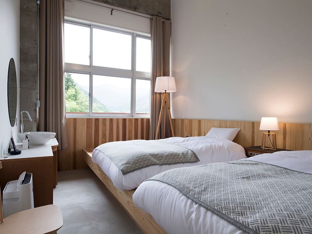 Standard Twin Room photo 1