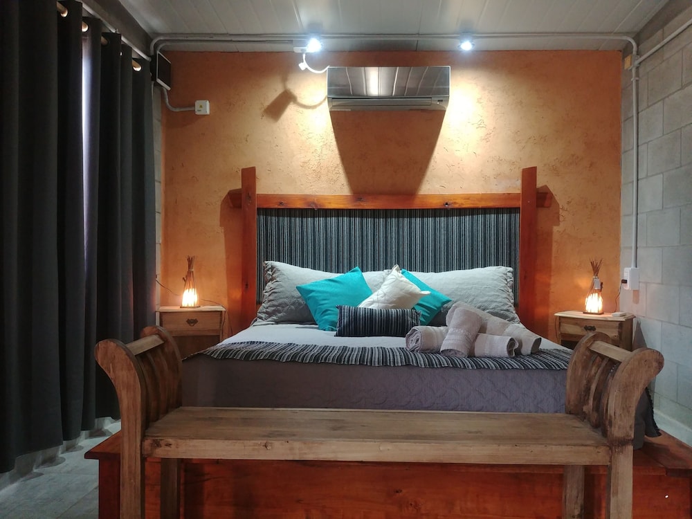 Standard Chalet, 1 Queen Bed, Non Smoking photo 1