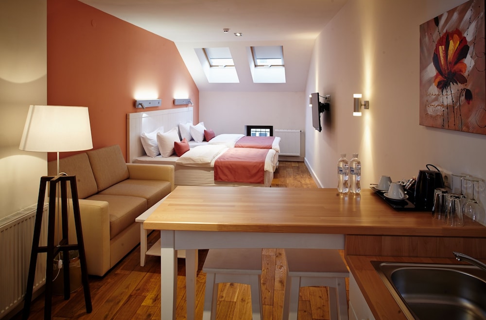 Apartment, Kitchenette