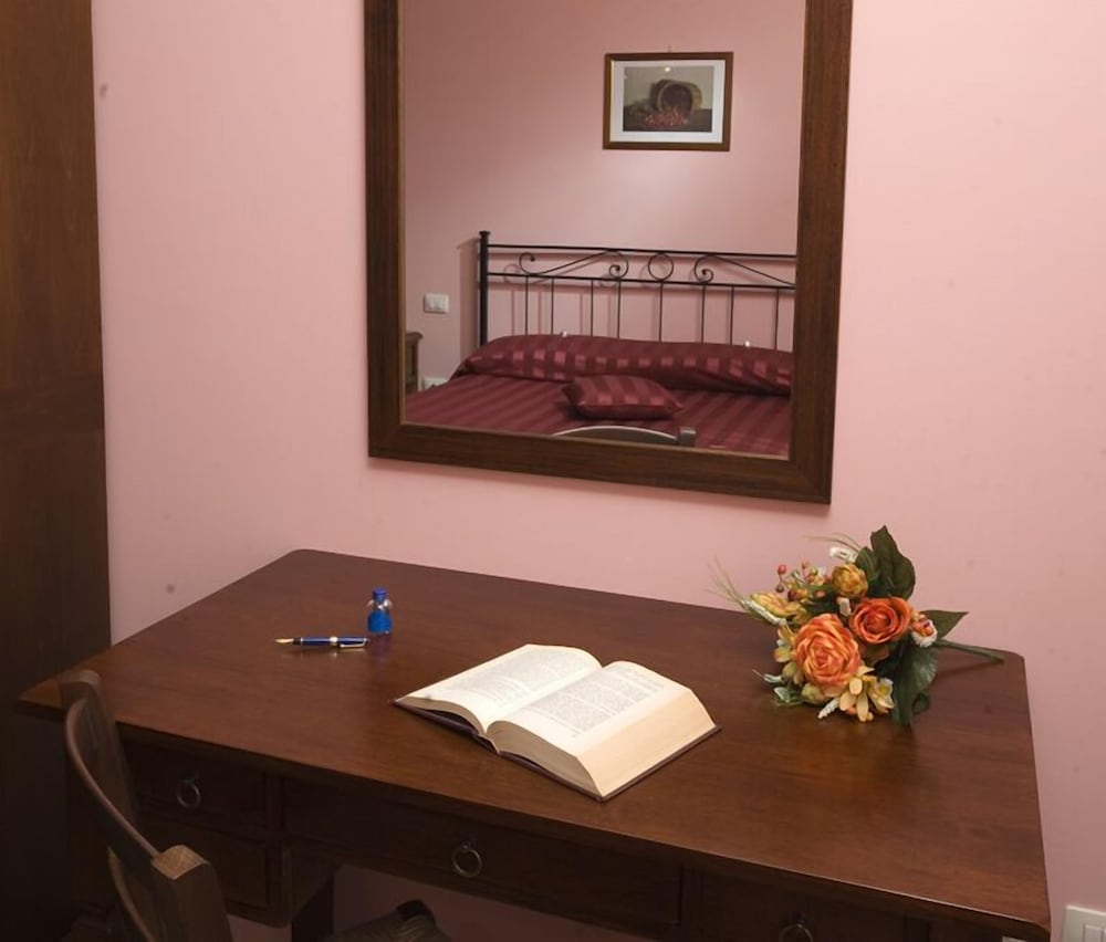 Comfort Room, 2 Bedrooms (Ciliegia) photo 3