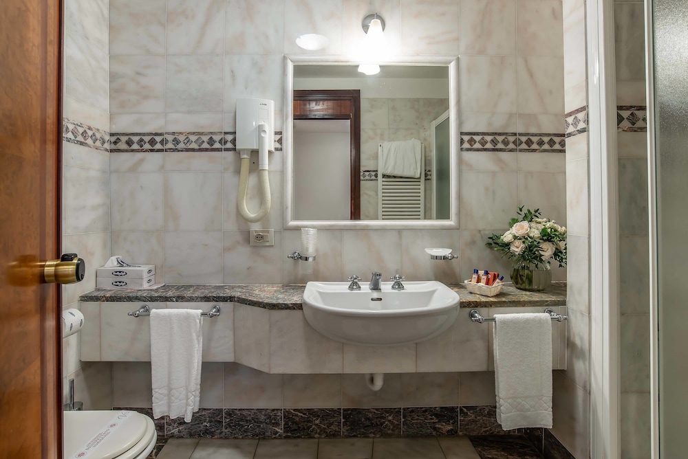 Superior Single Room photo 3