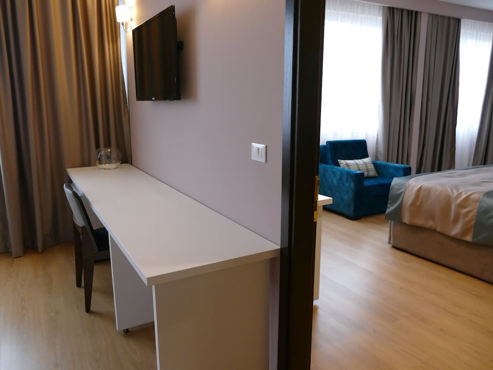Standard Room, Connecting Rooms photo 1