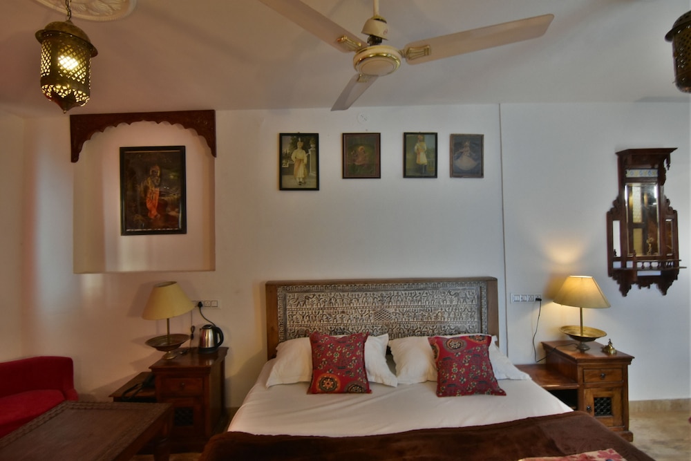 Room (Heritage) photo 1