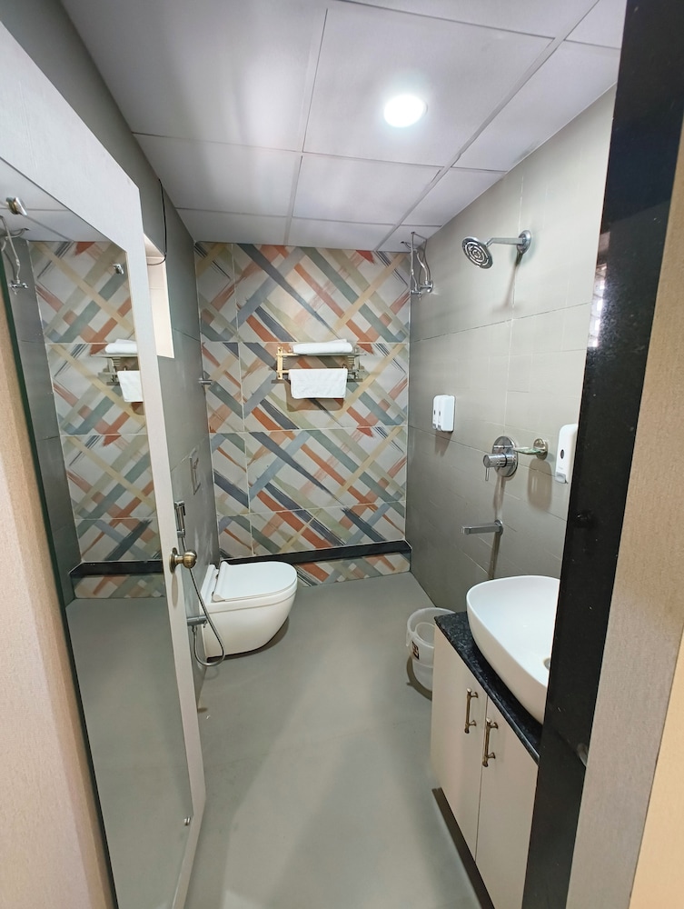 Deluxe Double Room, City View photo 2
