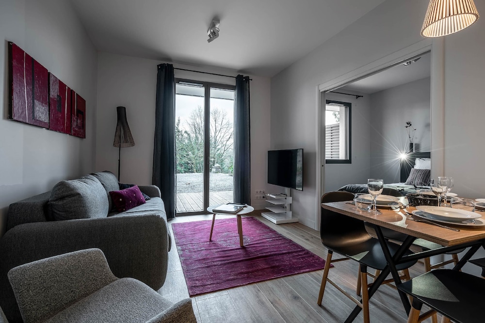 Superior Apartment, Accessible, Garden Area