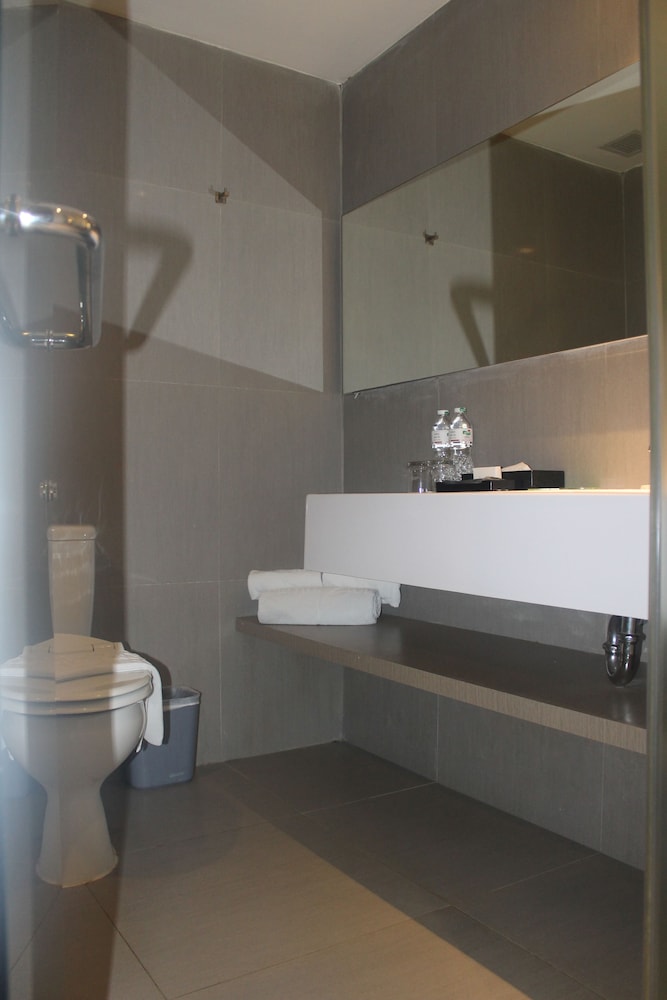 Deluxe Twin Room photo 3