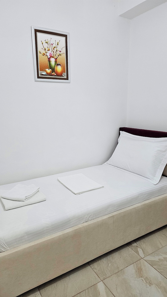 Triple Room, Balcony, Pool View (3 Persons)