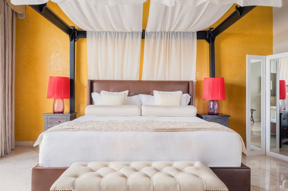 Suite, Oceanfront (penthouse, Butler Service)