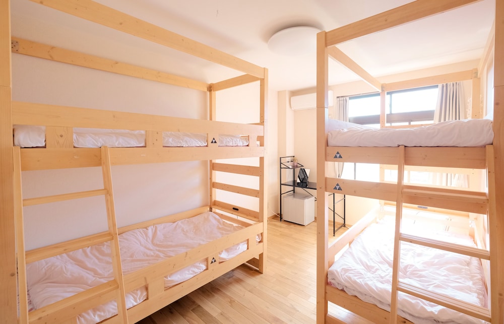 Quadruple Room - Photo 1
