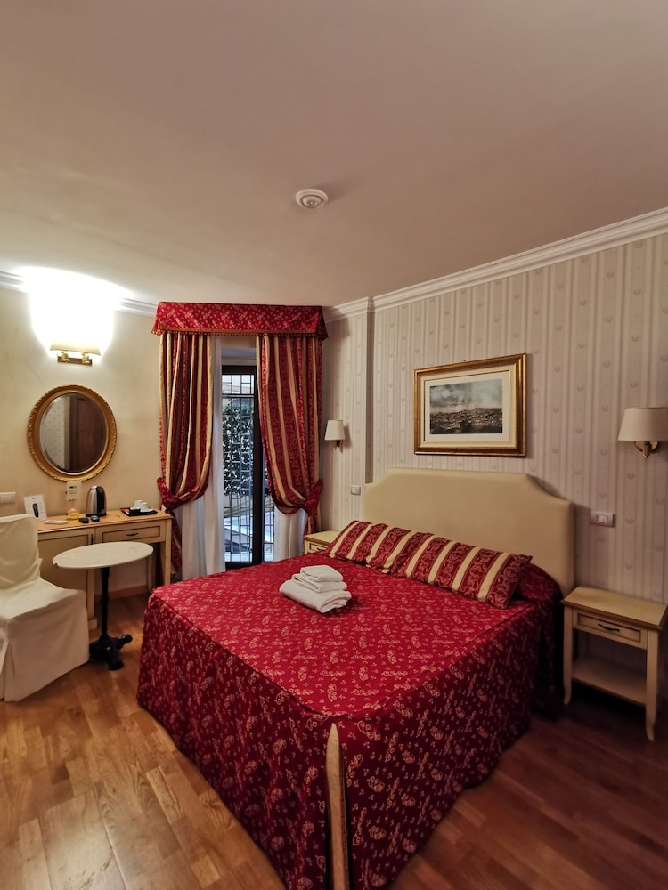 Economy Room photo 2
