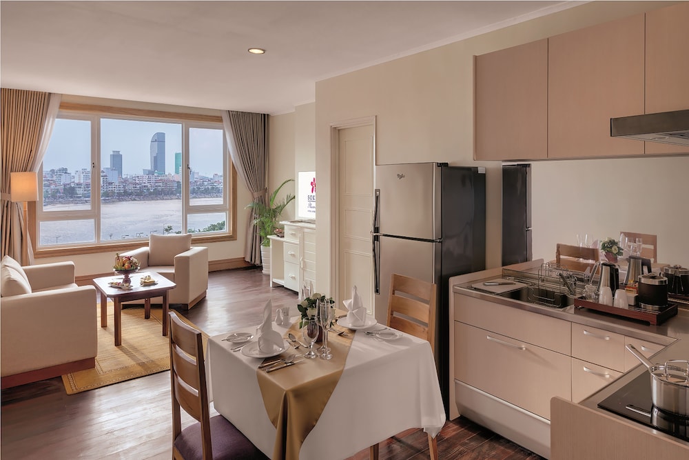 Tonle Sap Suite photo 1