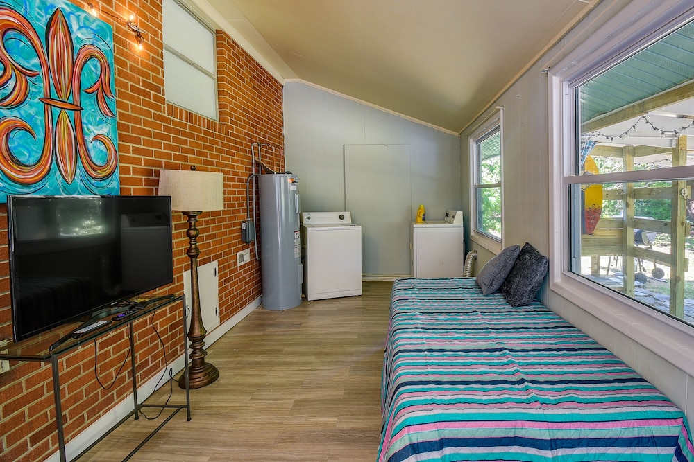 House (2 Bedrooms) photo 2